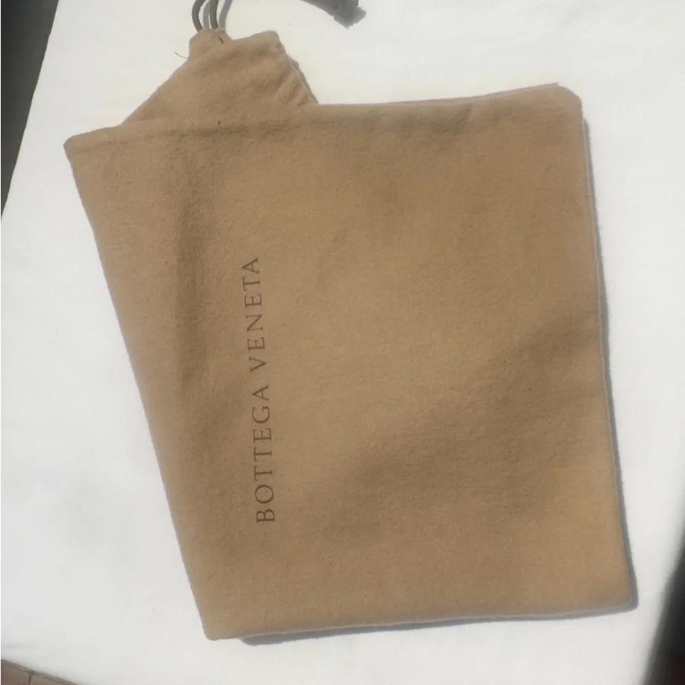 Bottega Veneta authentic bottega
